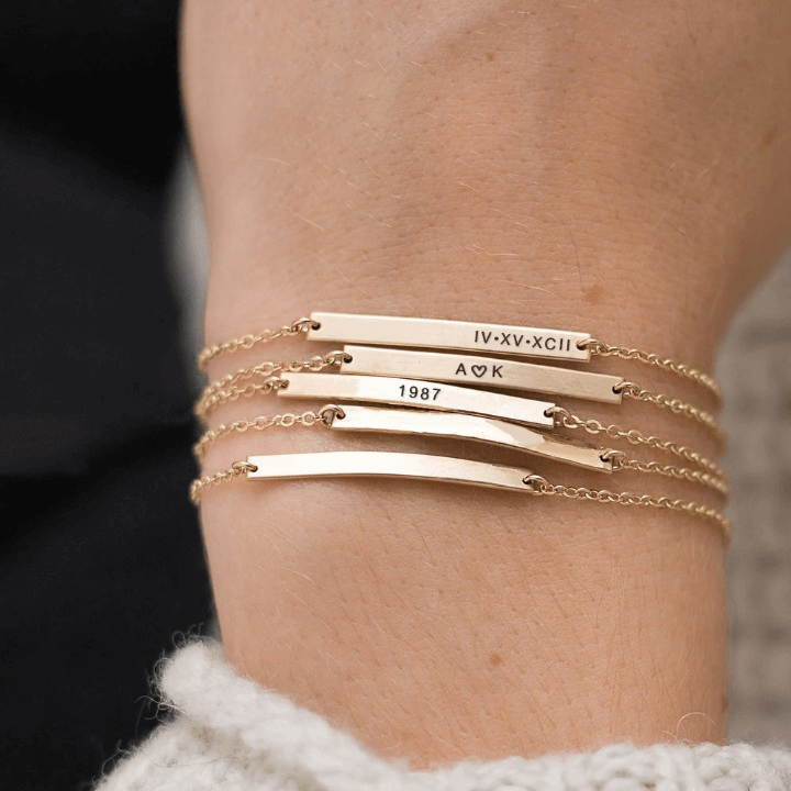 Dainty Engravable Bar Bracelet